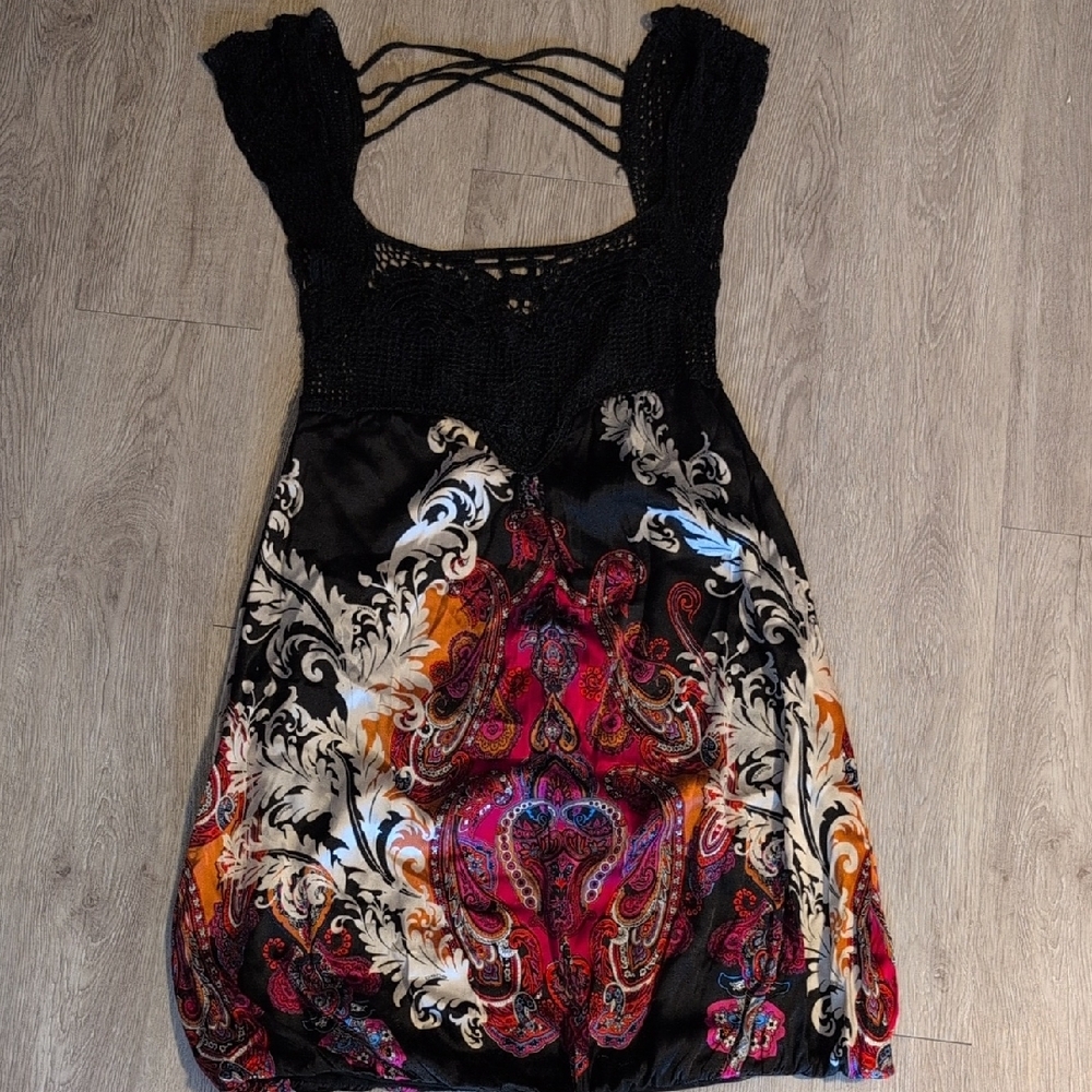 Elegant Black and Multicolor Women's Top